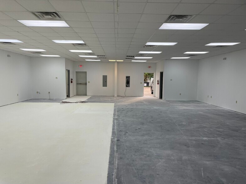 More Photos Of 13510-13520 Perkins Rd, Baton Rouge Storefront Retail Office For Lease