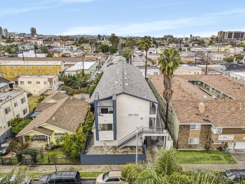 More Photos Of 751 Cerritos Ave, Long Beach Apartments For Sale