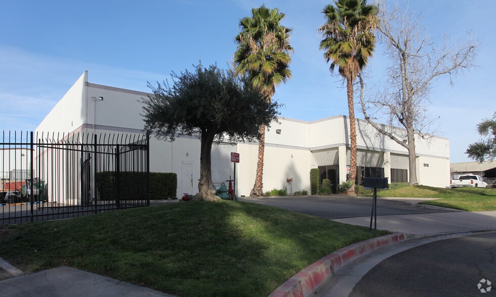 More Photos Of 1916 S Augusta Ave, Ontario Warehouse For Lease