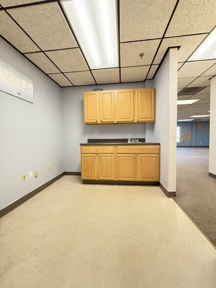 More Photos Of 401 Andover St, North Andover Office For Lease