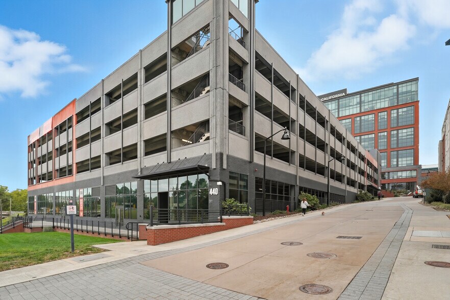 More Photos Of 555 S Mangum St, Durham Office For Lease