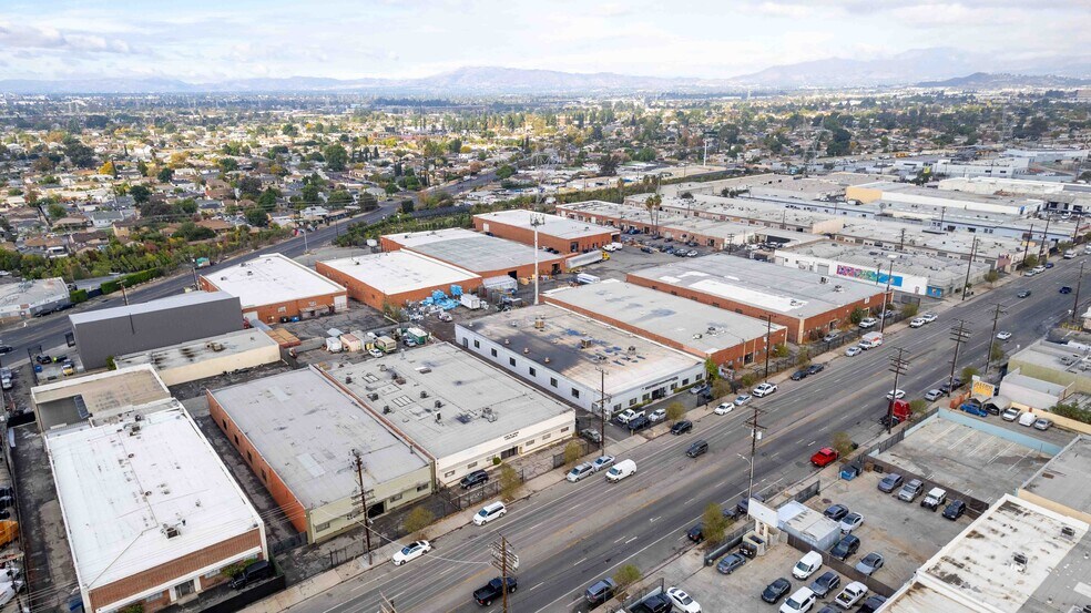 More Photos Of 8115 Lankershim Blvd, North Hollywood Warehouse For Lease