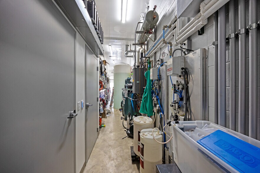 More Photos Of 655 S US Highway 131, Three Rivers General Retail For Sale