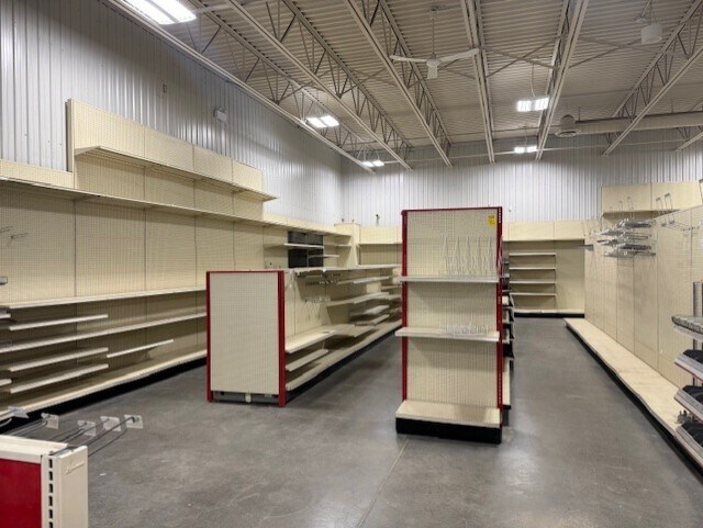 More Photos Of 2954 Ontario St, Perth East Freestanding For Lease