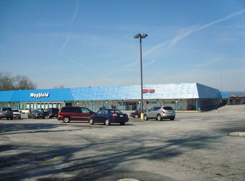 More Photos Of 6928 Main St, Lithonia Department Store For Lease