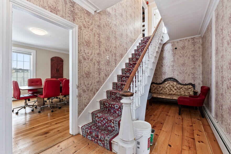 More Photos Of 2204 Woodbury Ave, Newington Office For Sale