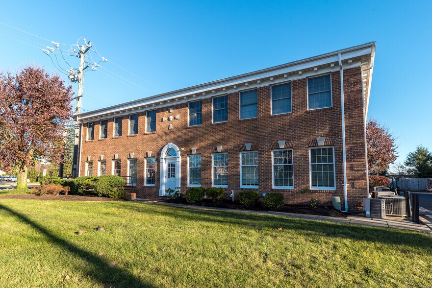 More Photos Of 600 E Main St, Lansdale Office Residential For Sale