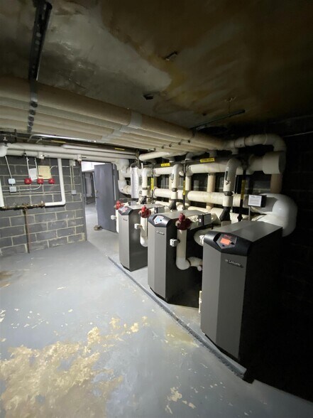 More Photos Of 646-662 Port Richmond Ave, Staten Island Multifamily For Sale