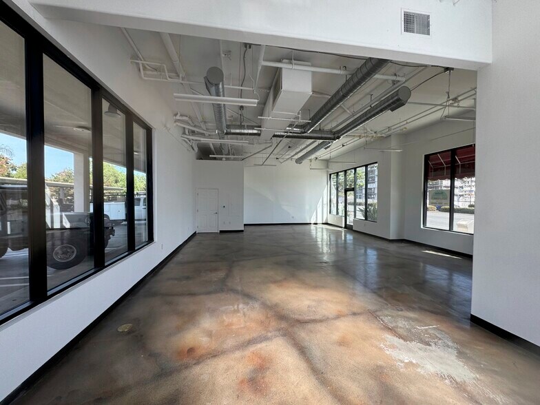 More Photos Of 260 S Rancho Santa Fe Rd, San Marcos Freestanding For Sale