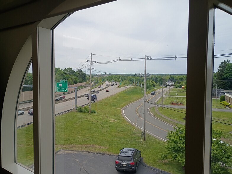 More Photos Of 10 Liberty St, Danvers Office For Sale