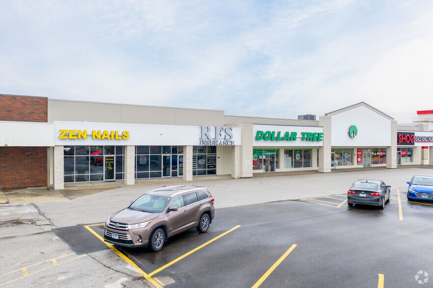 More Photos Of 1331-1335 E Jackson St, Macomb Storefront For Sale