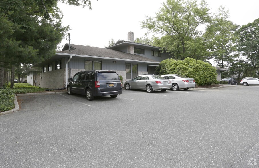 More Photos Of 350 Veterans Memorial Hwy, Commack Loft Creative Space For Sale