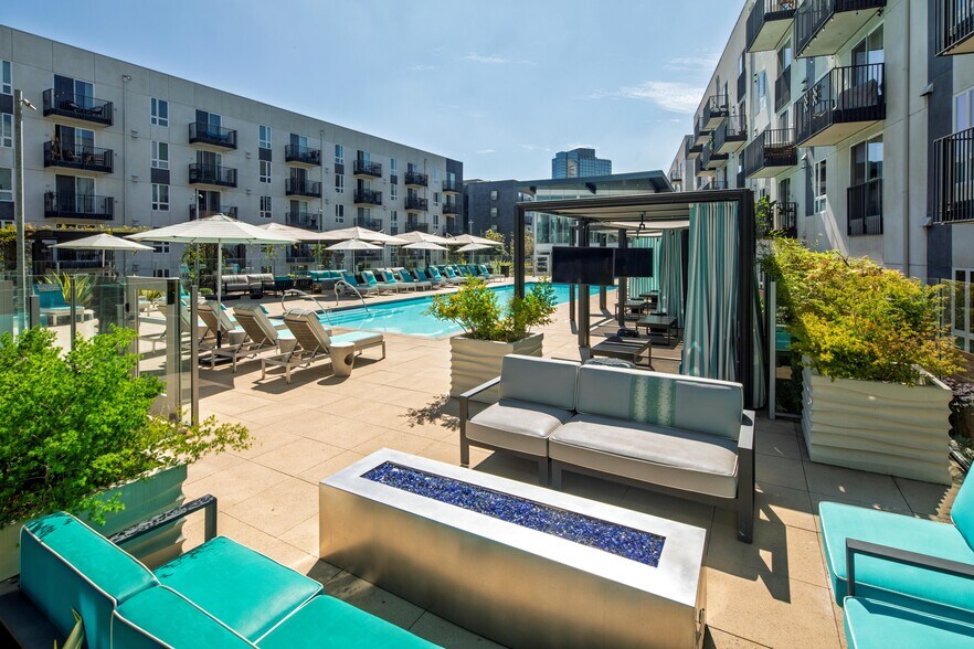 More Photos Of 899 Traction Ave, Los Angeles Apartments For Lease