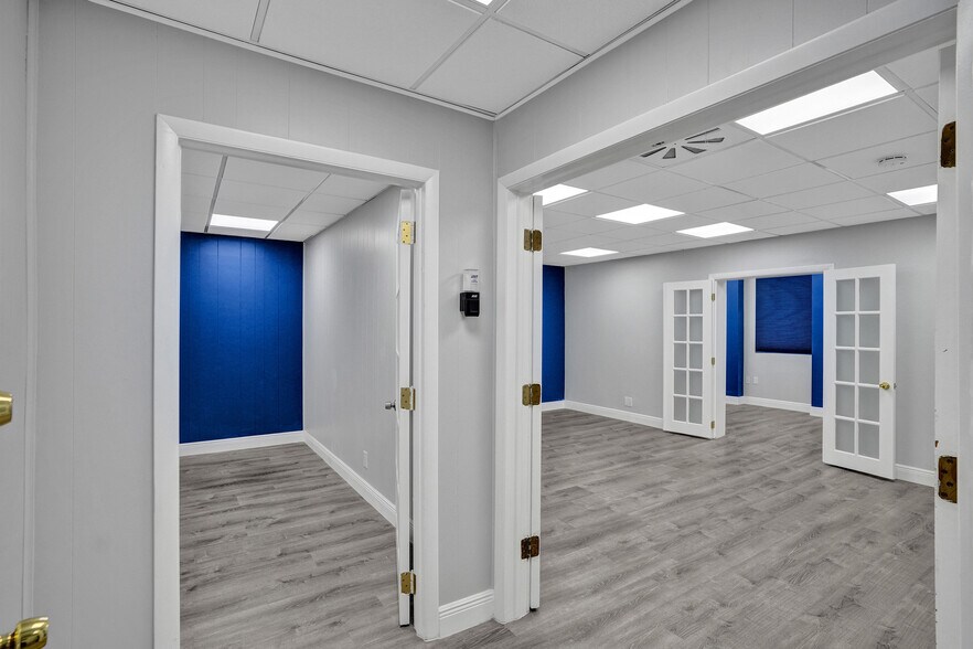 More Photos Of 2419 Hollywood Blvd, Hollywood Medical For Sale