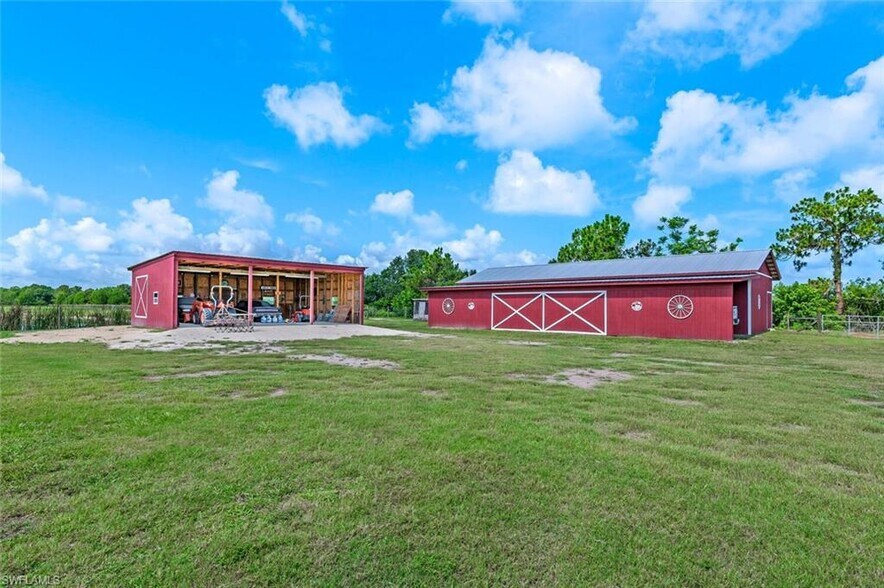 More Photos Of 2310 70th Ave NE, Naples Specialty For Sale