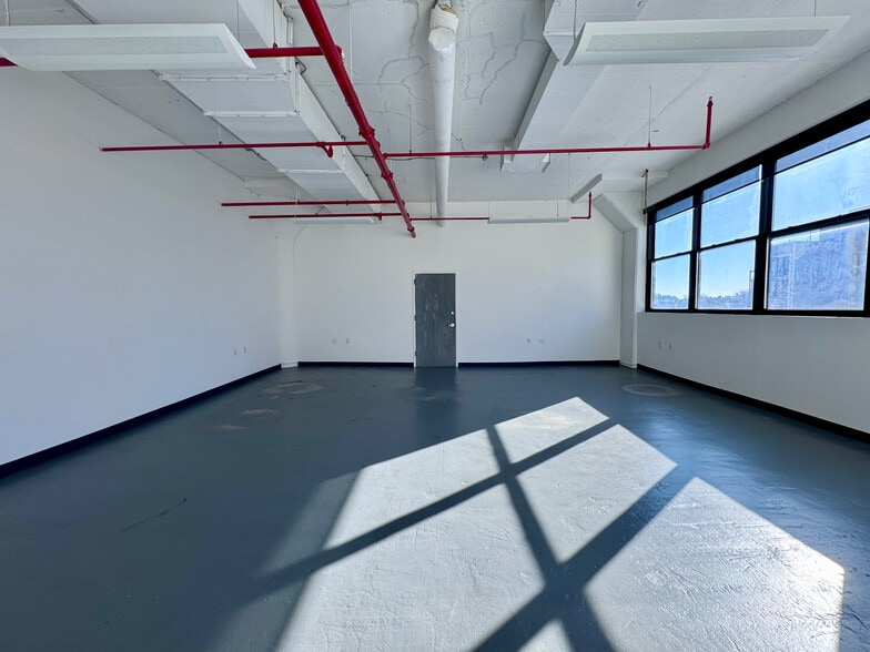 More Photos Of 1000 Dean St, Brooklyn Loft Creative Space For Lease