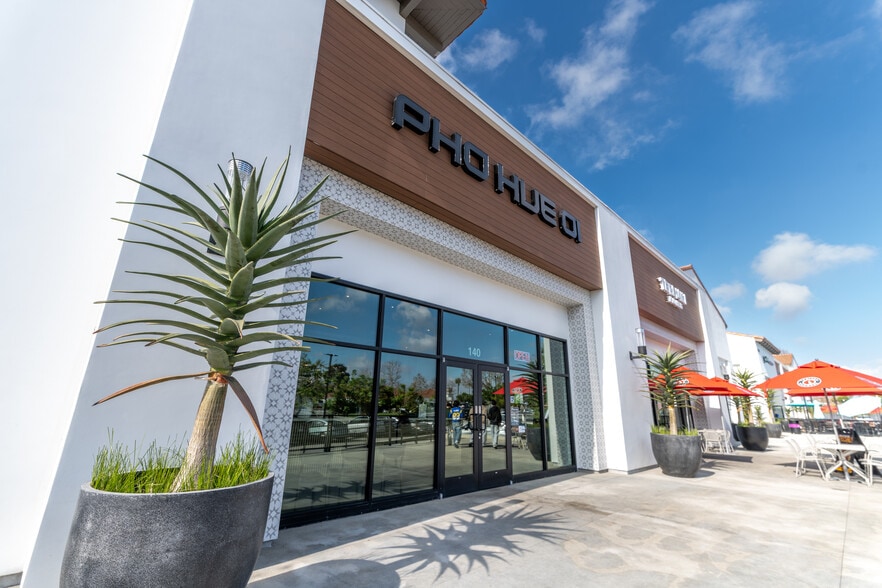 More Photos Of 21201-21327 Hawthorne Blvd, Torrance Unknown For Lease