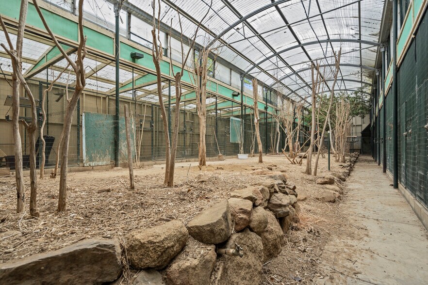 More Photos Of 48600 Via Vaquero, Temecula Industrial For Lease