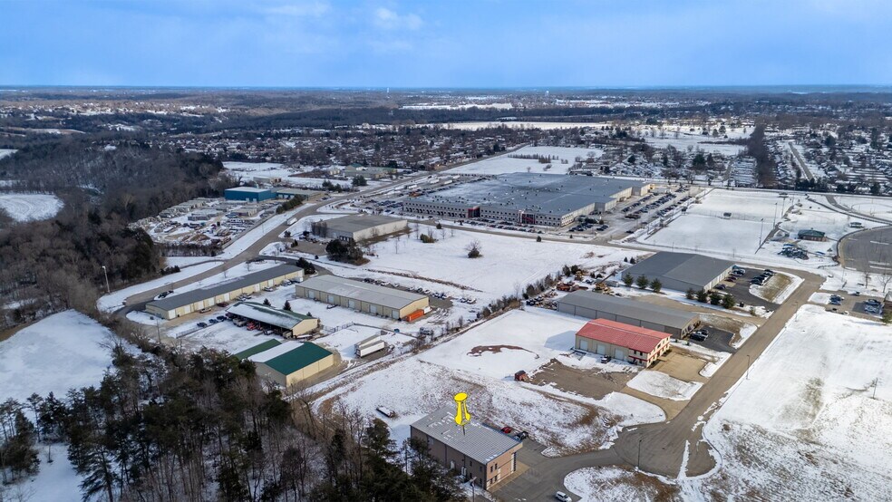 More Photos Of 258 Gardner Way, Mount Washington Light Distribution For Lease