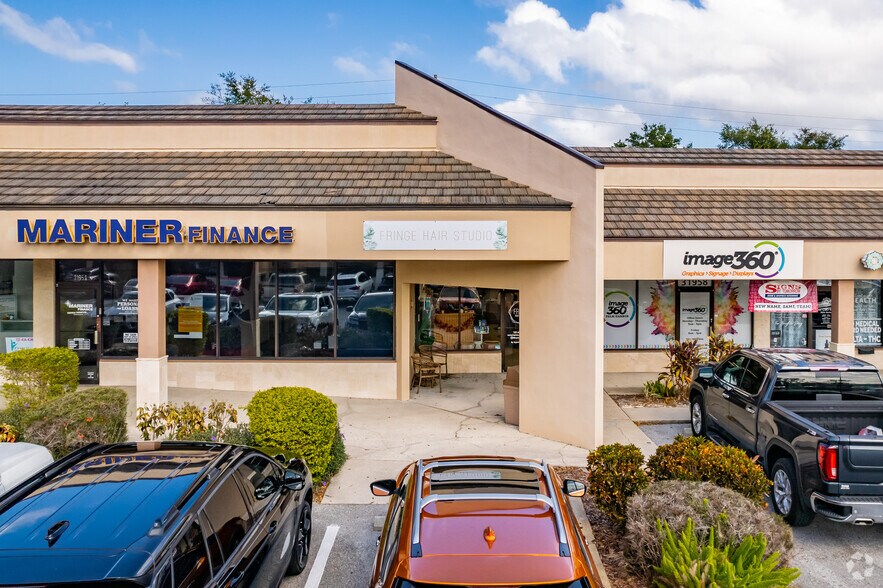 More Photos Of 31918 US Highway 19 N, Palm Harbor Unknown For Lease