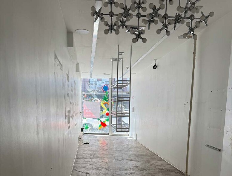 More Photos Of 55 Spring St, New York Multifamily For Sale