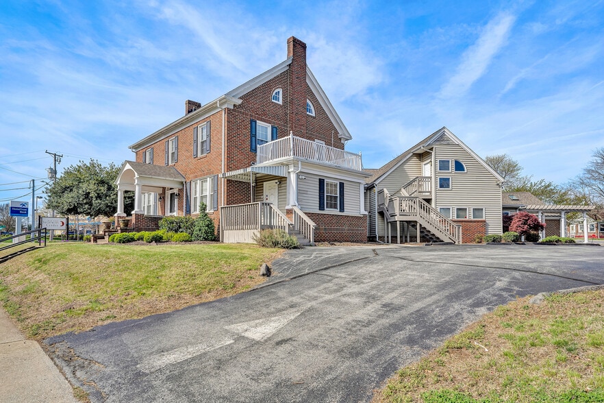 Primary Photo Of 5034 Williamson Rd NW, Roanoke Office For Lease