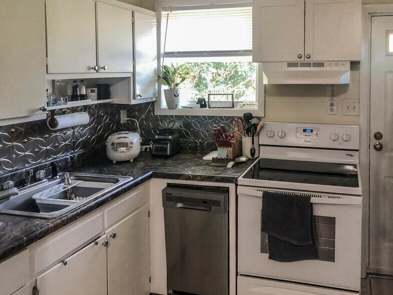 More Photos Of 50 Springdale St, Athens Multifamily For Sale