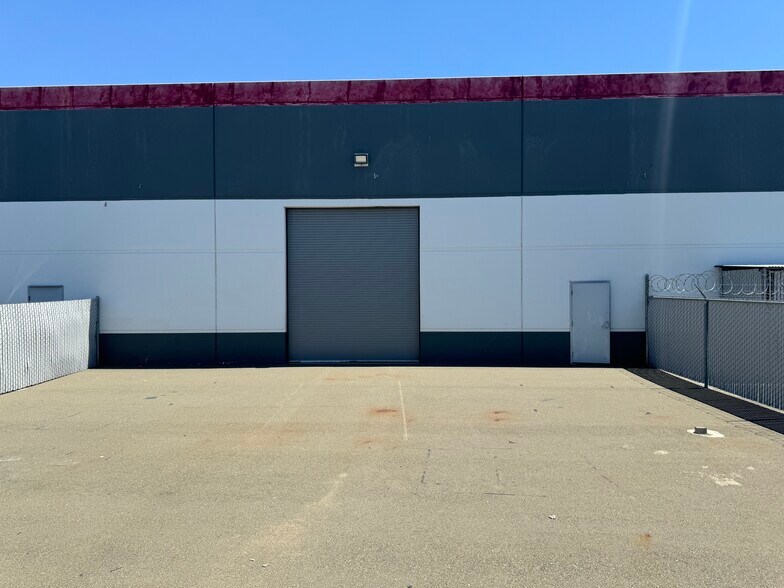 More Photos Of 4340-4390 Technology Dr, Fremont Warehouse For Lease