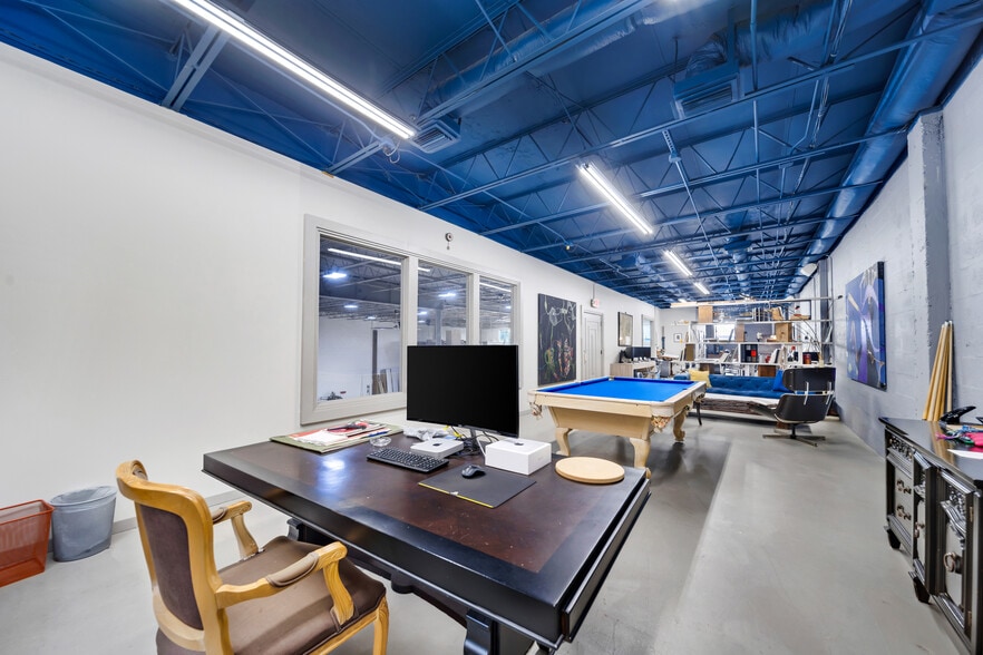 More Photos Of 3141 NW 40th St, Miami Warehouse For Sale