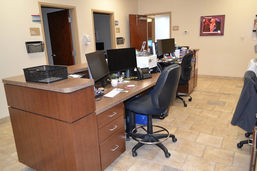 More Photos Of 6606 Stadium Dr, Zephyrhills Medical For Sale