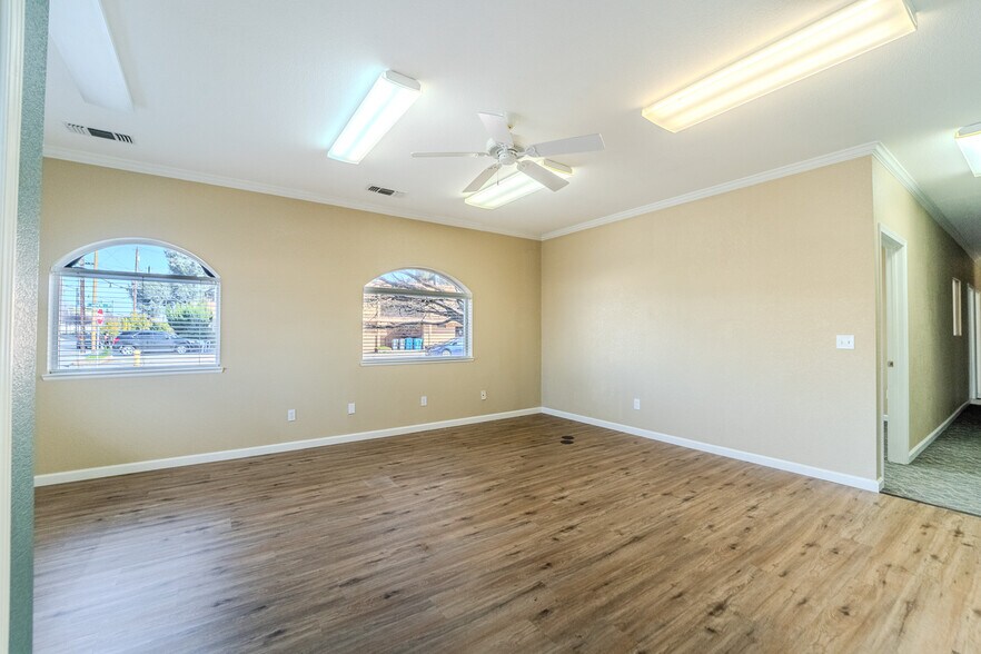More Photos Of 642 Bridge St, Yuba City Office For Sale