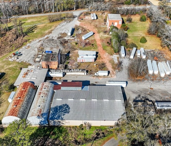 More Photos Of 500 Maplecroft St, Liberty Land For Lease