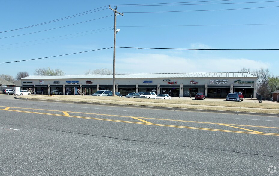 More Photos Of 16600-16622 N Western Ave, Edmond Unknown For Lease