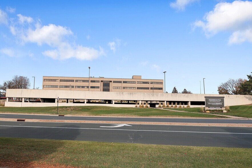 More Photos Of 9801 S Dupont Ave, Bloomington Office For Lease