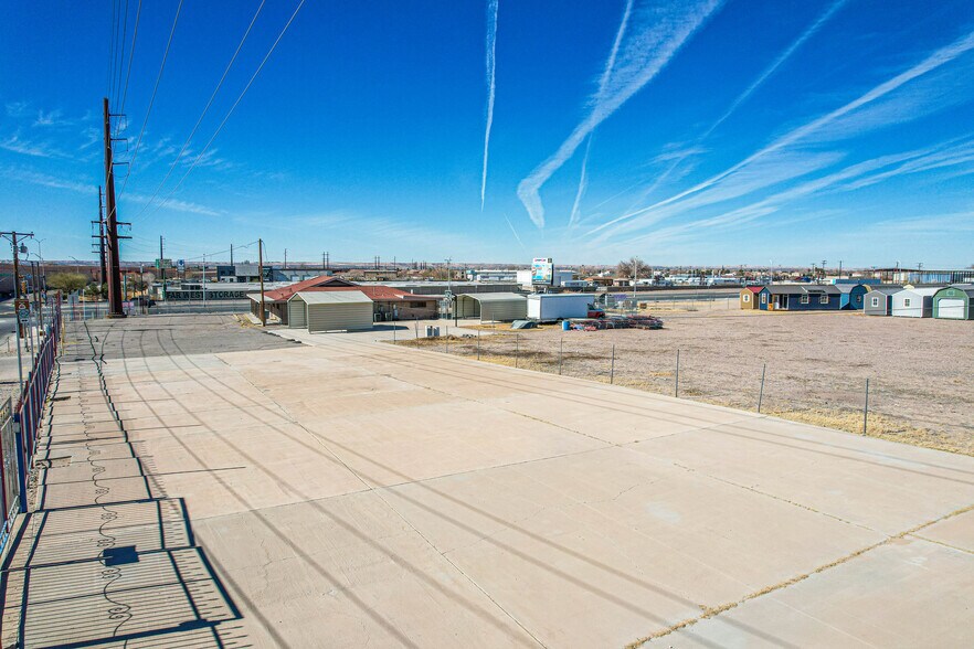 More Photos Of 6208 Doniphan Dr, El Paso Land For Lease