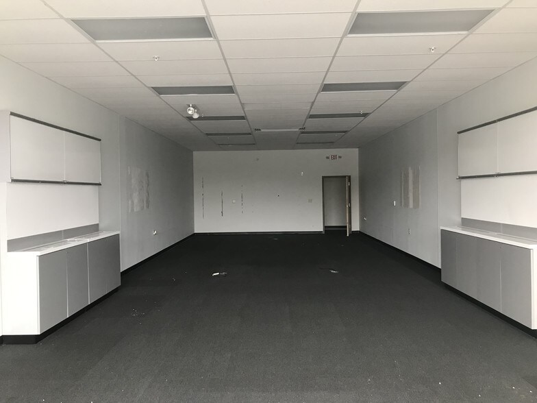 More Photos Of 2800 Gillespie St, Fayetteville General Retail For Sale