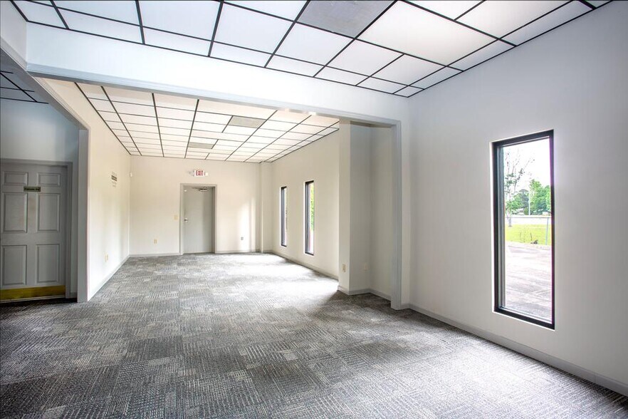 More Photos Of 511 State Docks Rd, Eufaula Medical For Sale