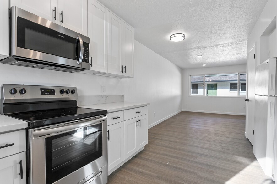 More Photos Of 1904 SE 80th Ave, Portland Apartments For Sale