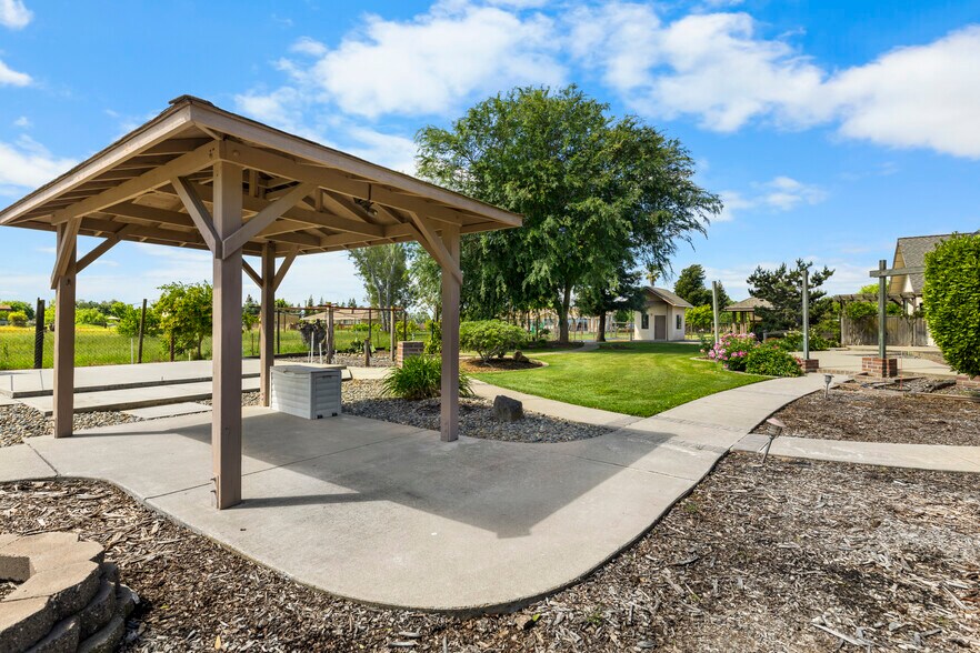 More Photos Of 9930 Calvine Rd, Sacramento Apartments For Sale