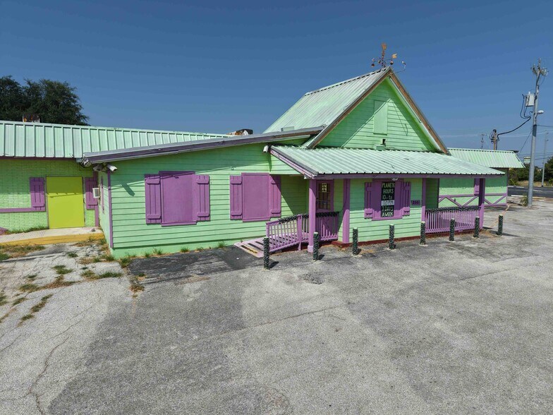 More Photos Of 2501 Pat Booker Rd, Universal City Restaurant For Sale