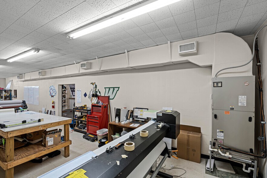 More Photos Of 107 E Polk Ave, Lake Wales General Retail For Sale