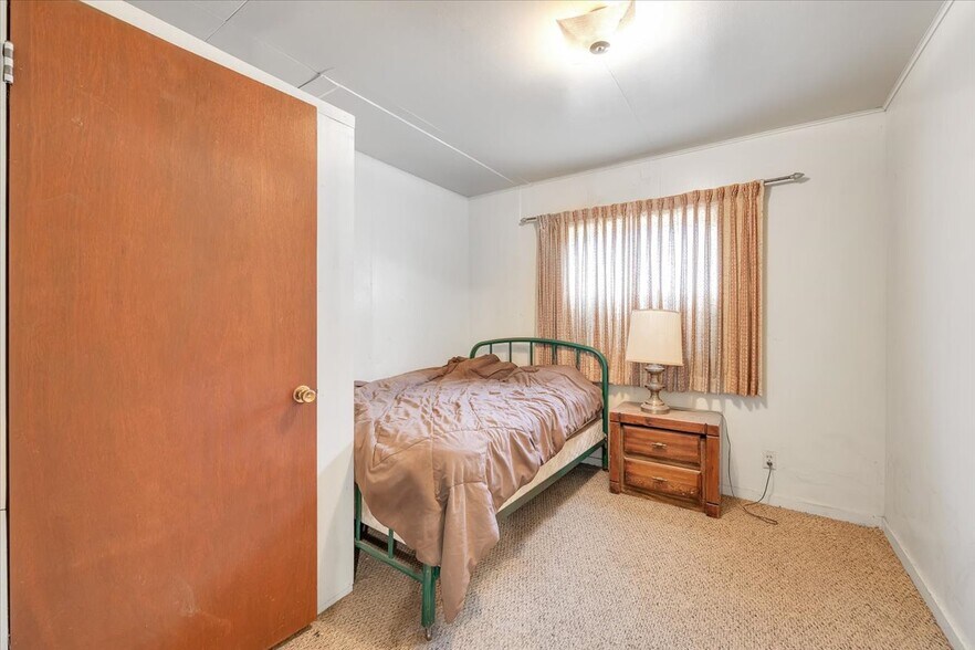 More Photos Of 18387 Chestnut Ave, Tuolumne Restaurant For Sale