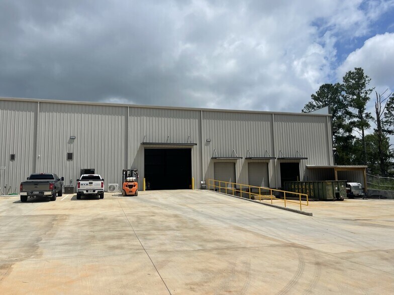 More Photos Of 11140 Bob Williams Pky, Covington Industrial For Sale