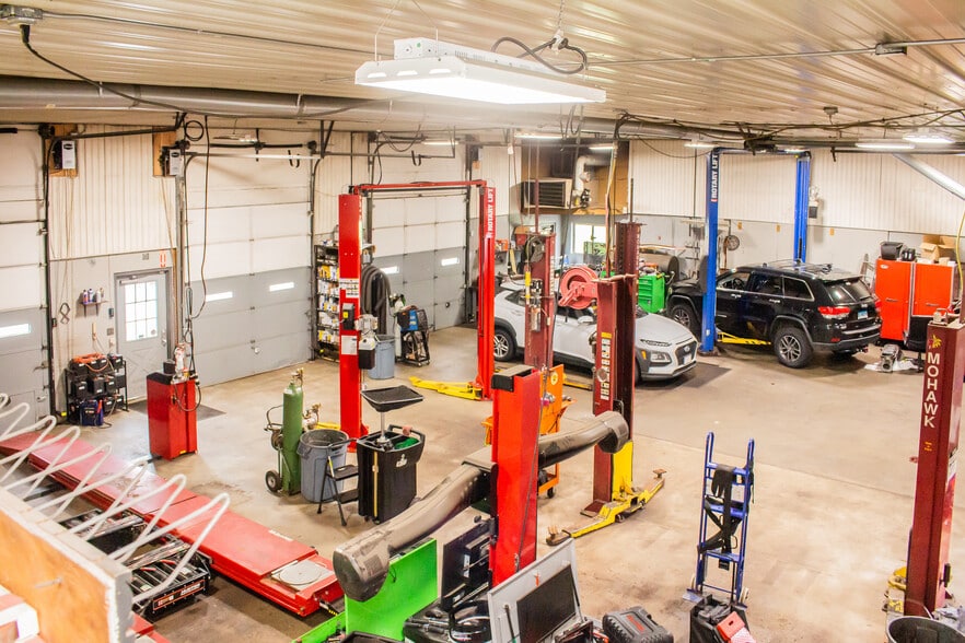 More Photos Of 8 Englewood St, Webster Auto Repair For Sale