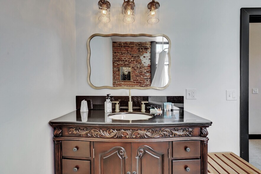 More Photos Of 233 Broad St, Nevada City Hotel For Sale