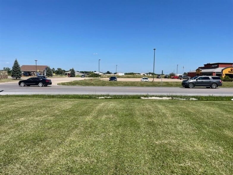 More Photos Of 2005 N Missouri St, Macon Office Residential For Sale