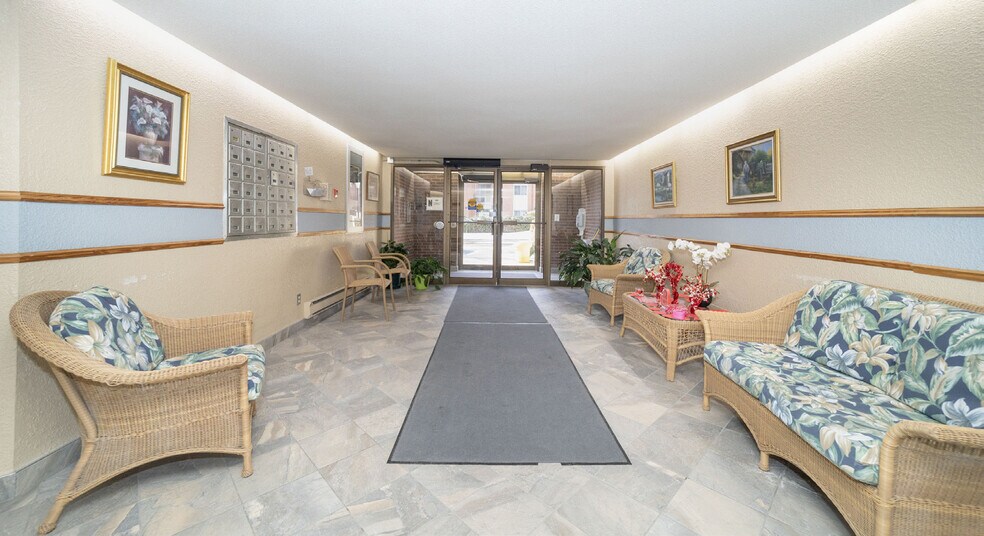 More Photos Of 4 Robert St, Arnprior Apartments For Sale