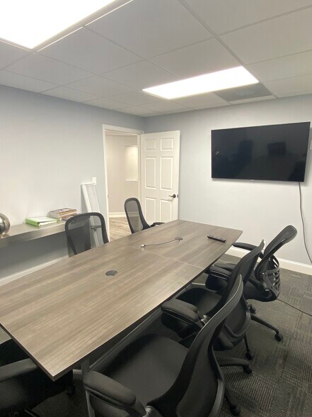 More Photos Of 2101 NW 33rd St, Pompano Beach Unknown For Lease