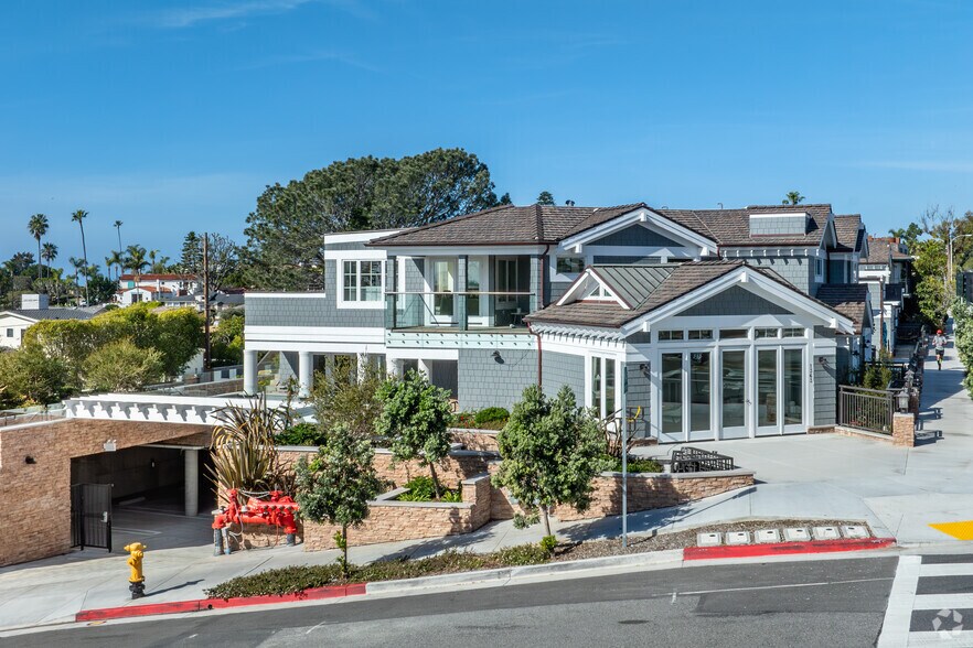 Primary Photo Of 1363-1373 Coast Hwy, Laguna Beach Storefront Retail Residential For Sale