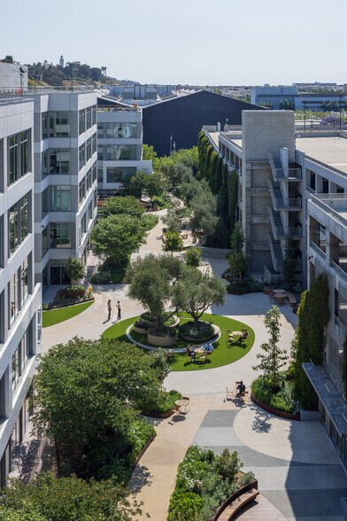 More Photos Of 12121 Bluff Creek Dr, Playa Vista Unknown For Lease